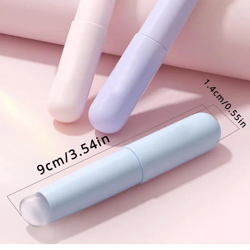 Silicone Lip Brushe with ABS Plastic Handle, Portable Lipstick & Lip Balm Applicator with Cap,Perfect Blending & Smudge Cover